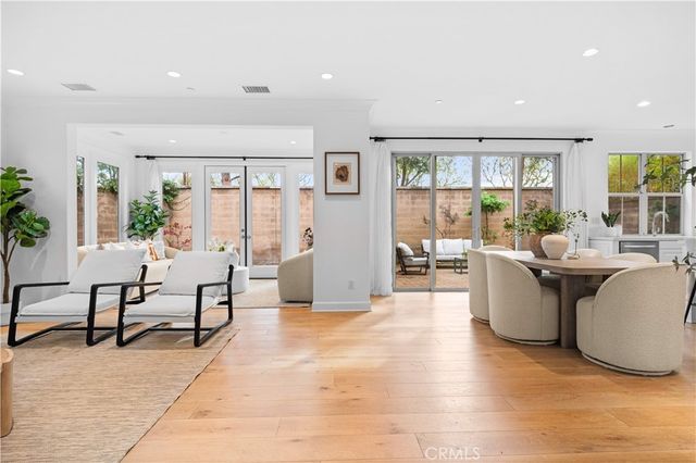 230 Shelbourne, Irvine, CA 92620