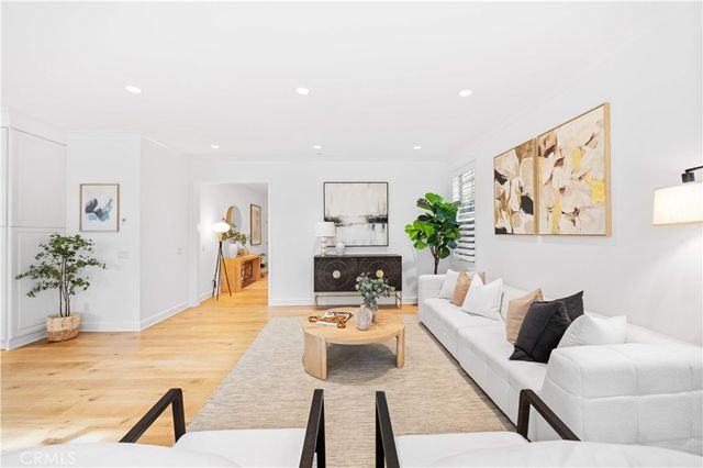 230 Shelbourne, Irvine, CA 92620