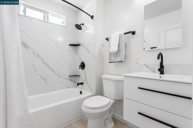 17381 Via La Jolla, San Lorenzo, CA 94580