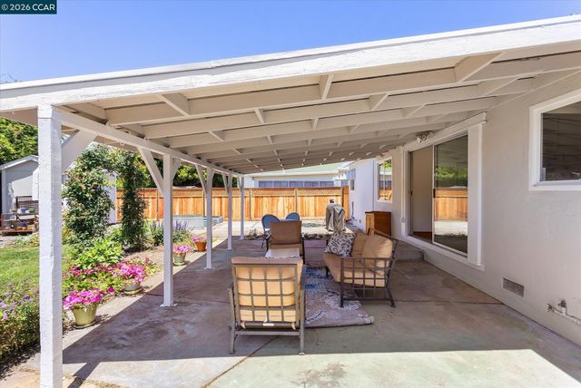 17381 Via La Jolla, San Lorenzo, CA 94580
