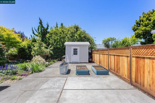 17381 Via La Jolla, San Lorenzo, CA 94580