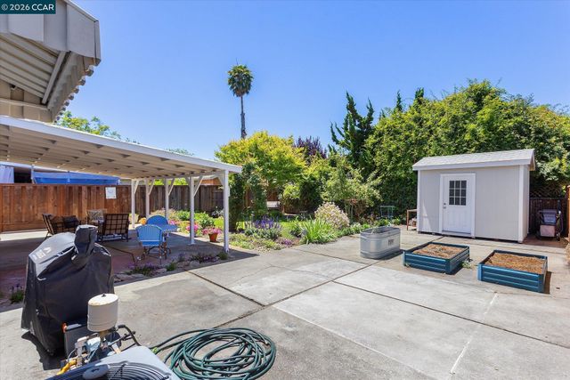 17381 Via La Jolla, San Lorenzo, CA 94580