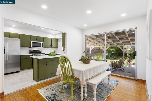 17381 Via La Jolla, San Lorenzo, CA 94580