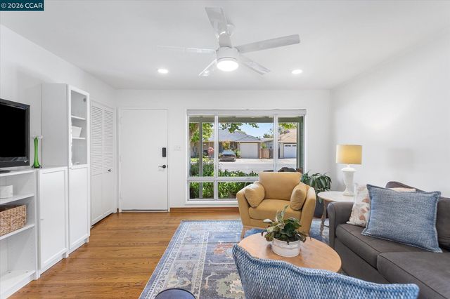 17381 Via La Jolla, San Lorenzo, CA 94580