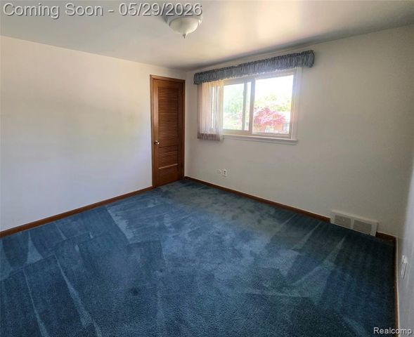 15915 Hilton Street, Southfield, MI 48075
