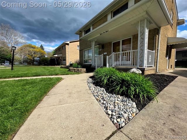 15915 Hilton Street, Southfield, MI 48075