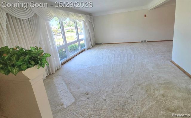 15915 Hilton Street, Southfield, MI 48075