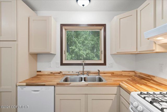4520 S Doubletree Road, Wasilla, AK 99654