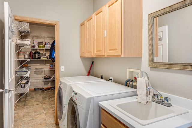 9743 Almond Avenue N, Brooklyn Park, MN 55443