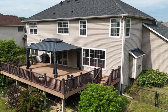 9743 Almond Avenue N, Brooklyn Park, MN 55443