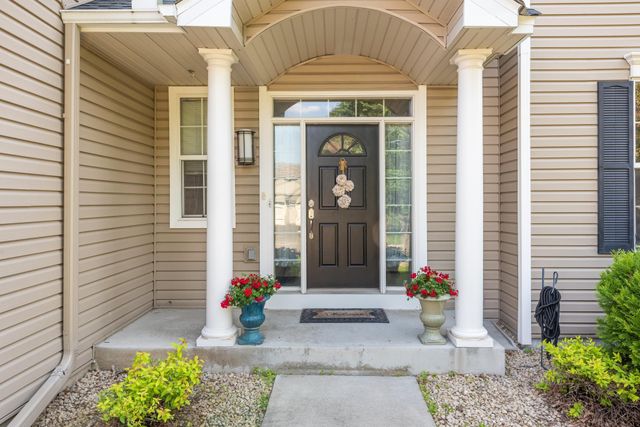 9743 Almond Avenue N, Brooklyn Park, MN 55443