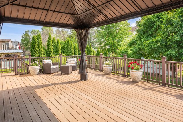 9743 Almond Avenue N, Brooklyn Park, MN 55443