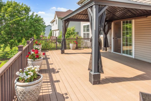 9743 Almond Avenue N, Brooklyn Park, MN 55443