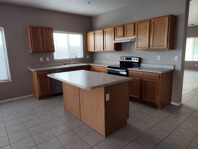 44098 W Granite Drive, Maricopa, AZ 85139