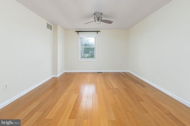 44 S MARKET ST, Gibbstown, NJ 08027