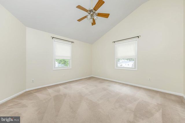 44 S MARKET ST, Gibbstown, NJ 08027