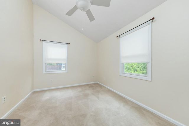 44 S MARKET ST, Gibbstown, NJ 08027