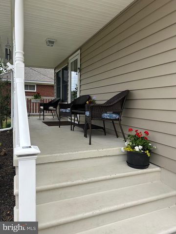 44 S MARKET ST, Gibbstown, NJ 08027