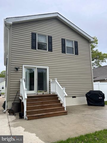 44 S MARKET ST, Gibbstown, NJ 08027