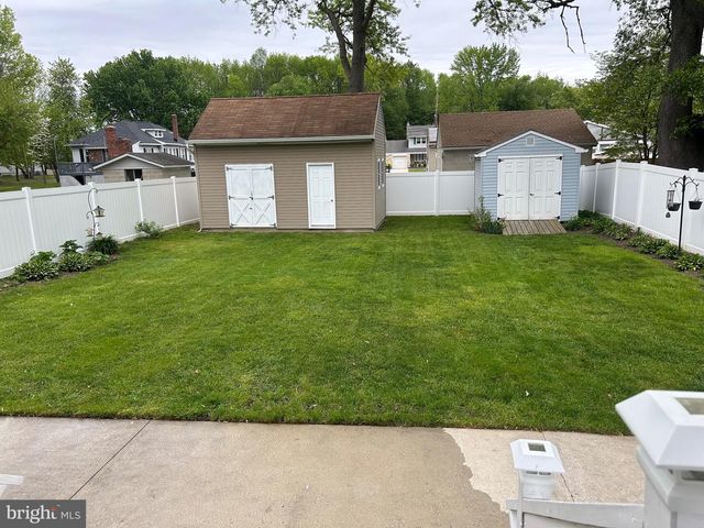 44 S MARKET ST, Gibbstown, NJ 08027