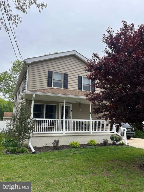 44 S MARKET ST, Gibbstown, NJ 08027
