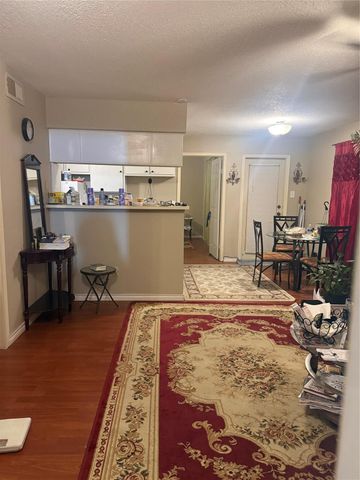 2750 Holly Hall Street 1307, Houston, TX 77054
