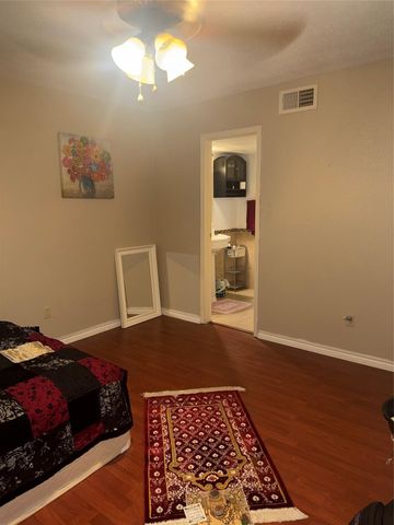 2750 Holly Hall Street 1307, Houston, TX 77054