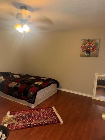 2750 Holly Hall Street 1307, Houston, TX 77054