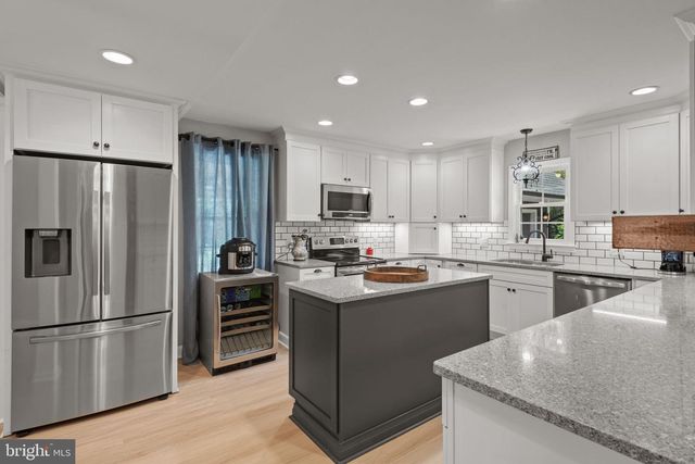 2111 LANDIS VALLEY RD, Lancaster, PA 17601