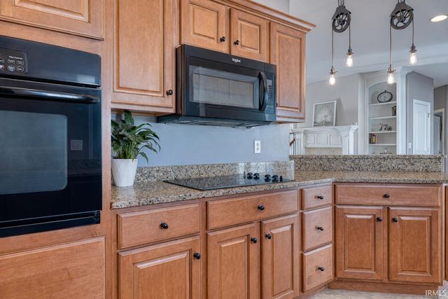 1900 Hickory Hill Court, Newburgh, IN 47630