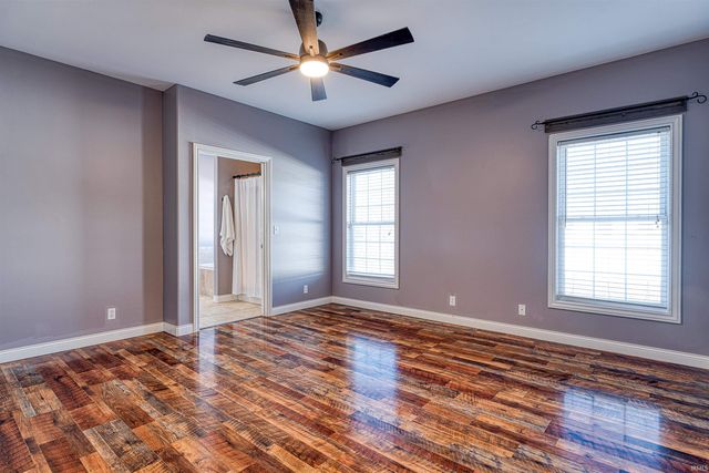 1900 Hickory Hill Court, Newburgh, IN 47630