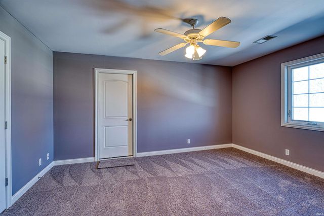 1900 Hickory Hill Court, Newburgh, IN 47630