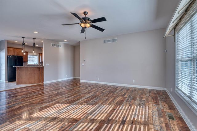 1900 Hickory Hill Court, Newburgh, IN 47630