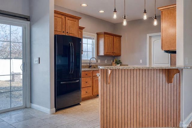 1900 Hickory Hill Court, Newburgh, IN 47630