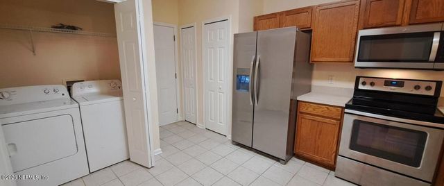 396 SOUTHERN BRANCH Lane, Jacksonville, FL 32259