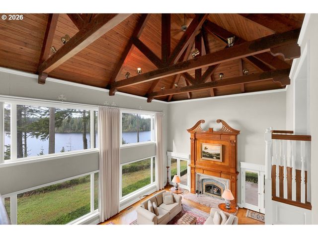 5255 SALAL Ct, Florence, OR 97439