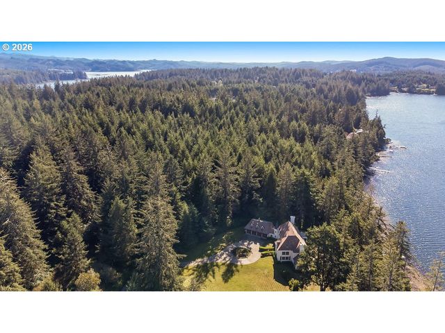 5255 SALAL Ct, Florence, OR 97439