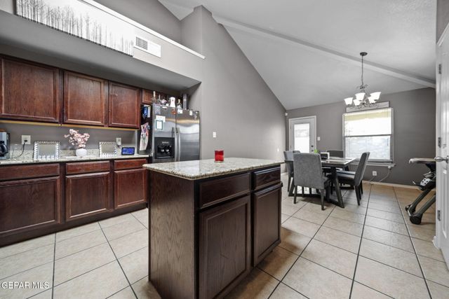 13008 JORGE GRAJEDA, El Paso, TX 79938