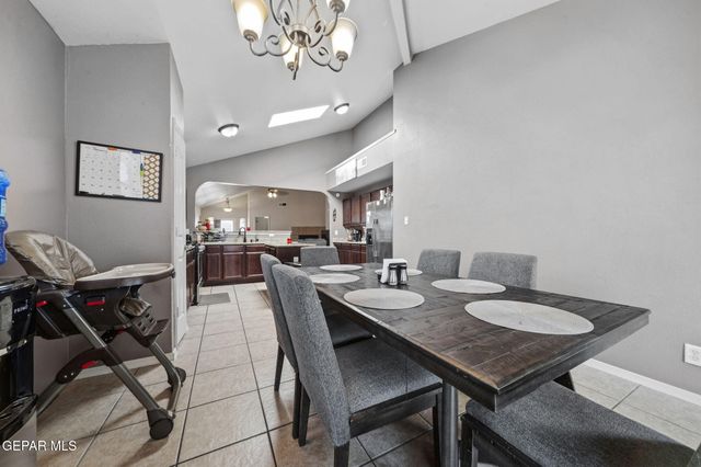 13008 JORGE GRAJEDA, El Paso, TX 79938