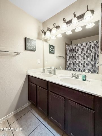 13008 JORGE GRAJEDA, El Paso, TX 79938