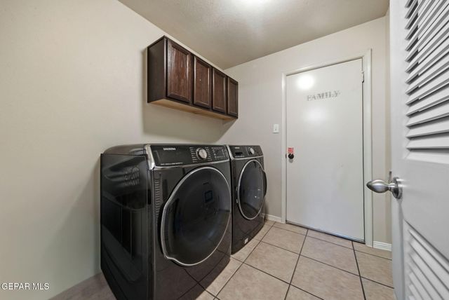13008 JORGE GRAJEDA, El Paso, TX 79938