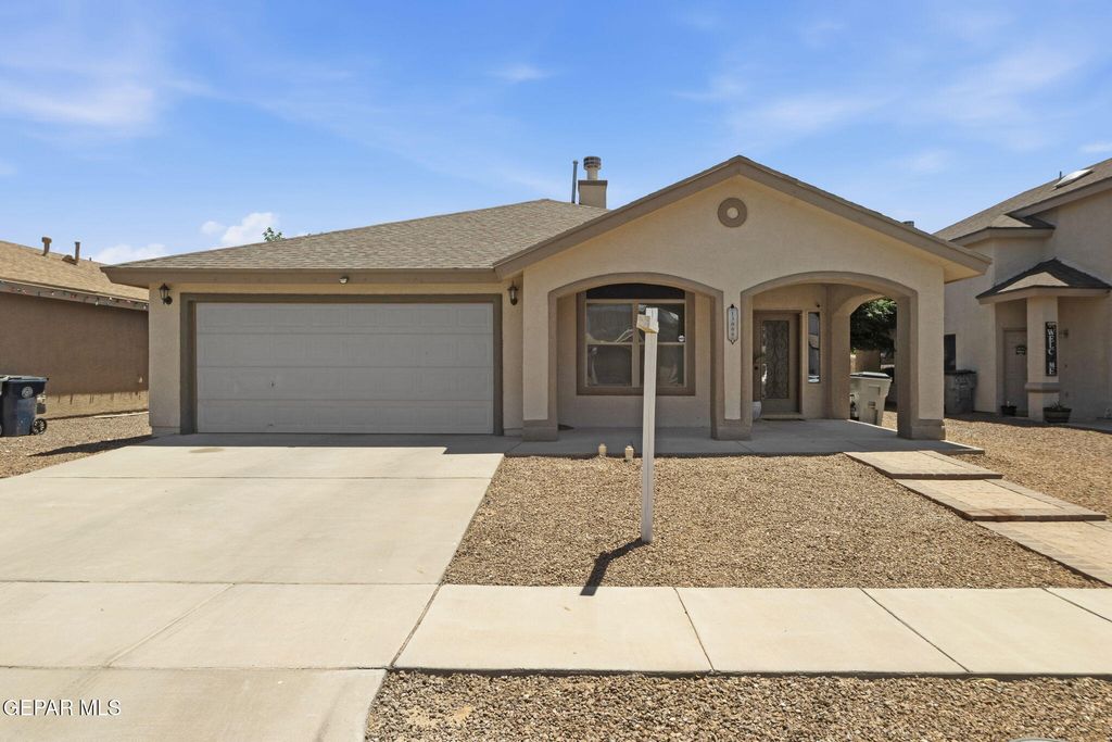 13008 JORGE GRAJEDA, El Paso, TX 79938