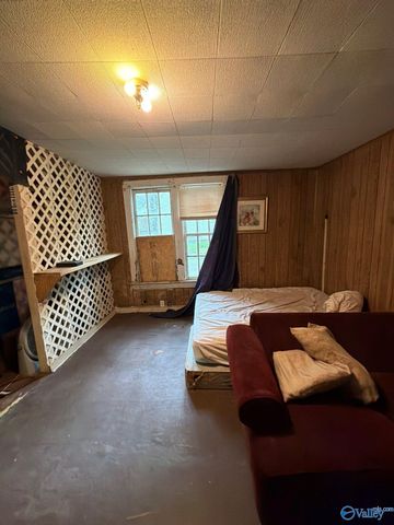 706 West Washington Street, Athens, AL 35611