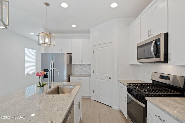 6756 E Paseo Don Octavio, Tucson, AZ 85756