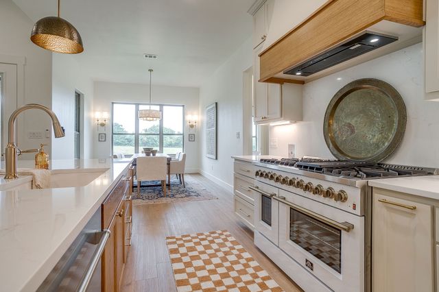 9500 County Road 528, Burleson, TX 76028