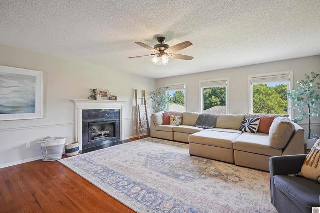 2006 Rugby Dr # 59, Murray, KY 42071