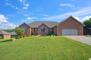 2006 Rugby Dr # 59, Murray, KY 42071