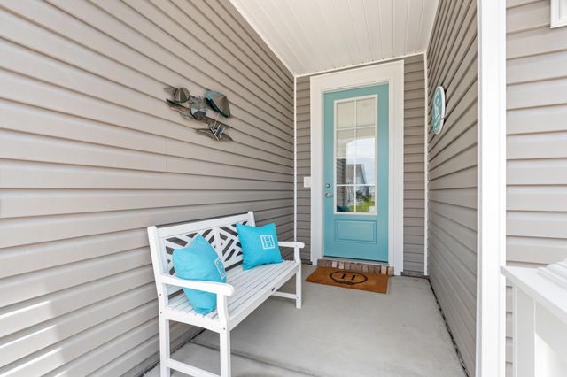 678 Oyster Dr., Myrtle Beach, SC 29588