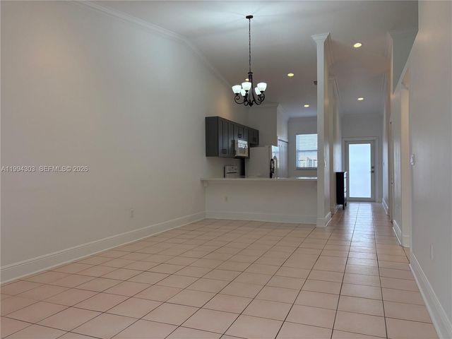 6702 NW 190th St 6702, Hialeah, FL 33015