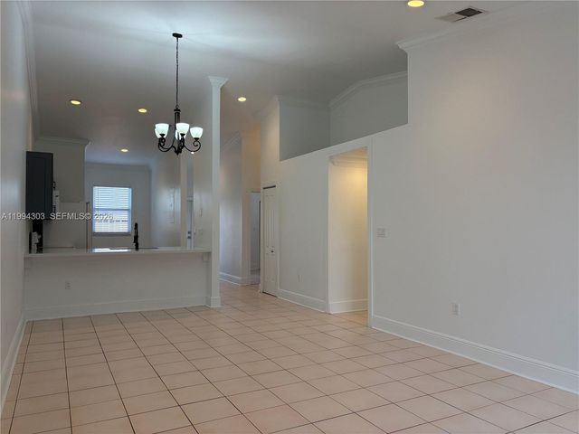 6702 NW 190th St 6702, Hialeah, FL 33015